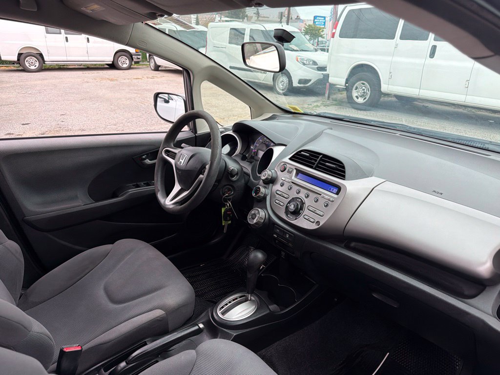 Used 2013 Honda Fit image 11