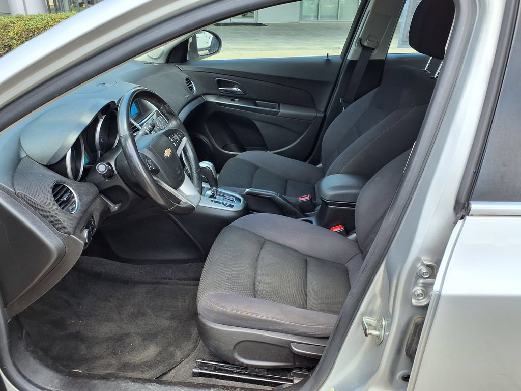Used 2014 Chevrolet Cruze LT FWD image 15