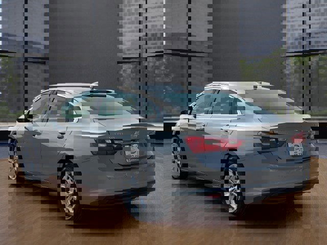 Used 2024 Chevrolet Malibu LT image 3