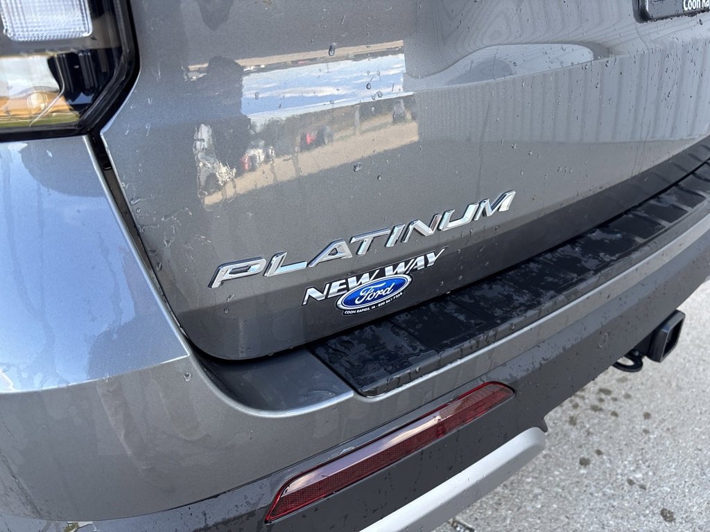 New 2026 Ford Explorer Platinum image 9