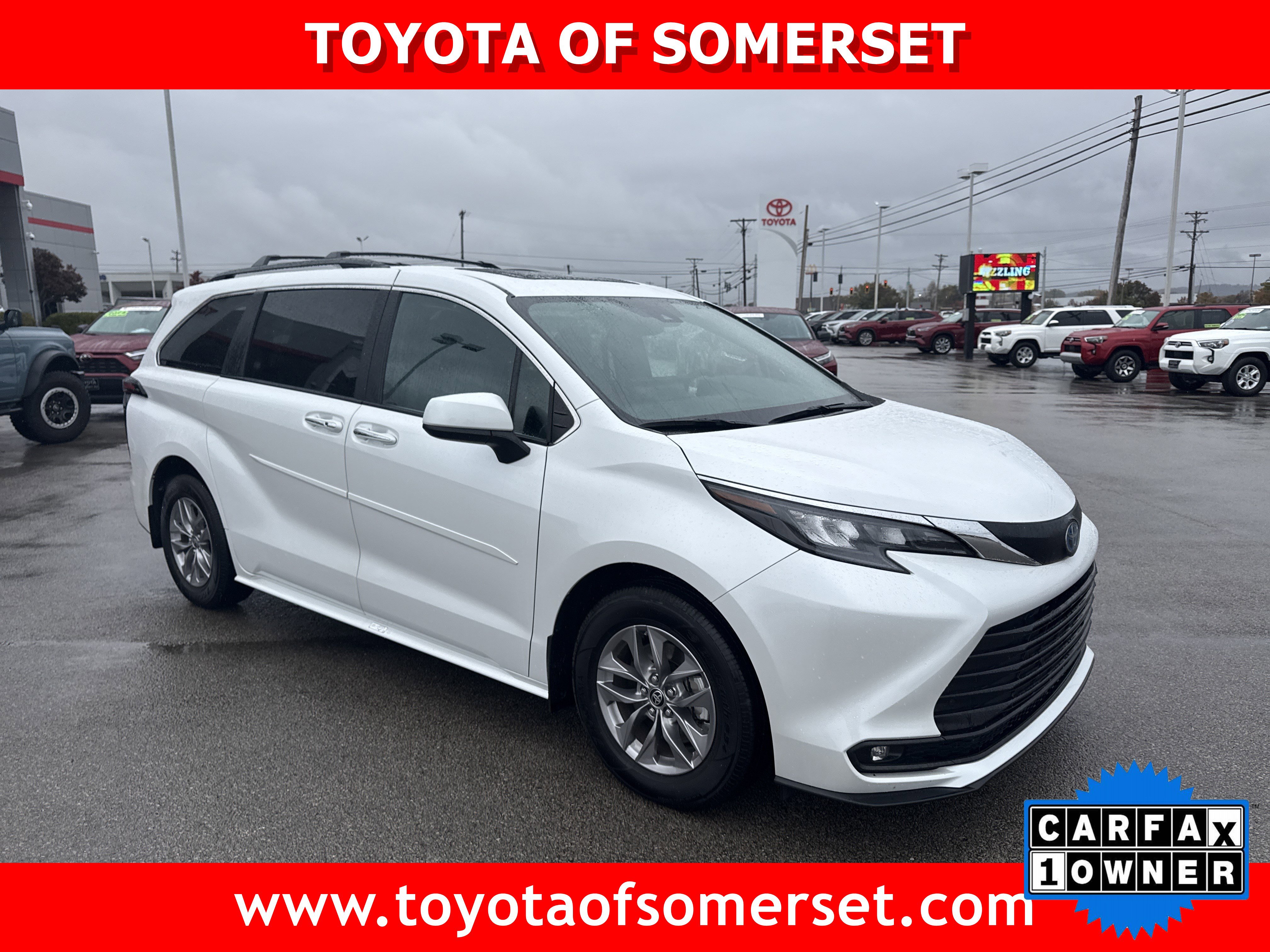 Used 2025 Toyota Sienna XLE