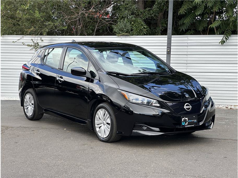 Used 2025 Nissan Leaf S FWD image 6