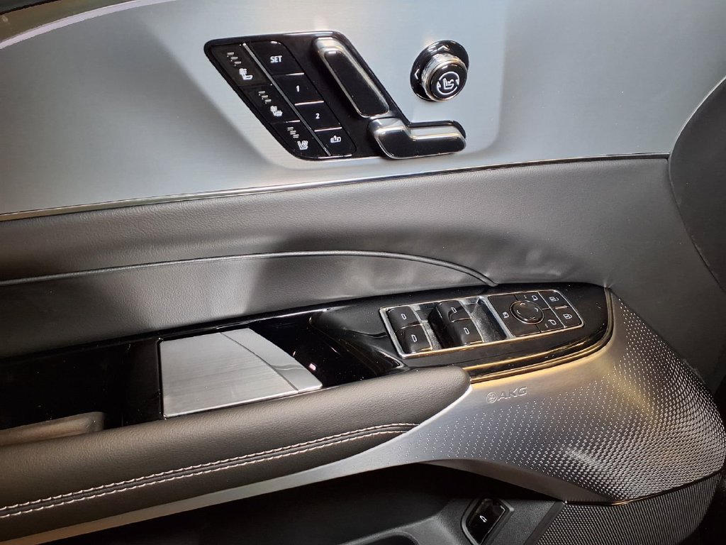 New 2027 Cadillac Lyriq Premium Sport RWD image 16