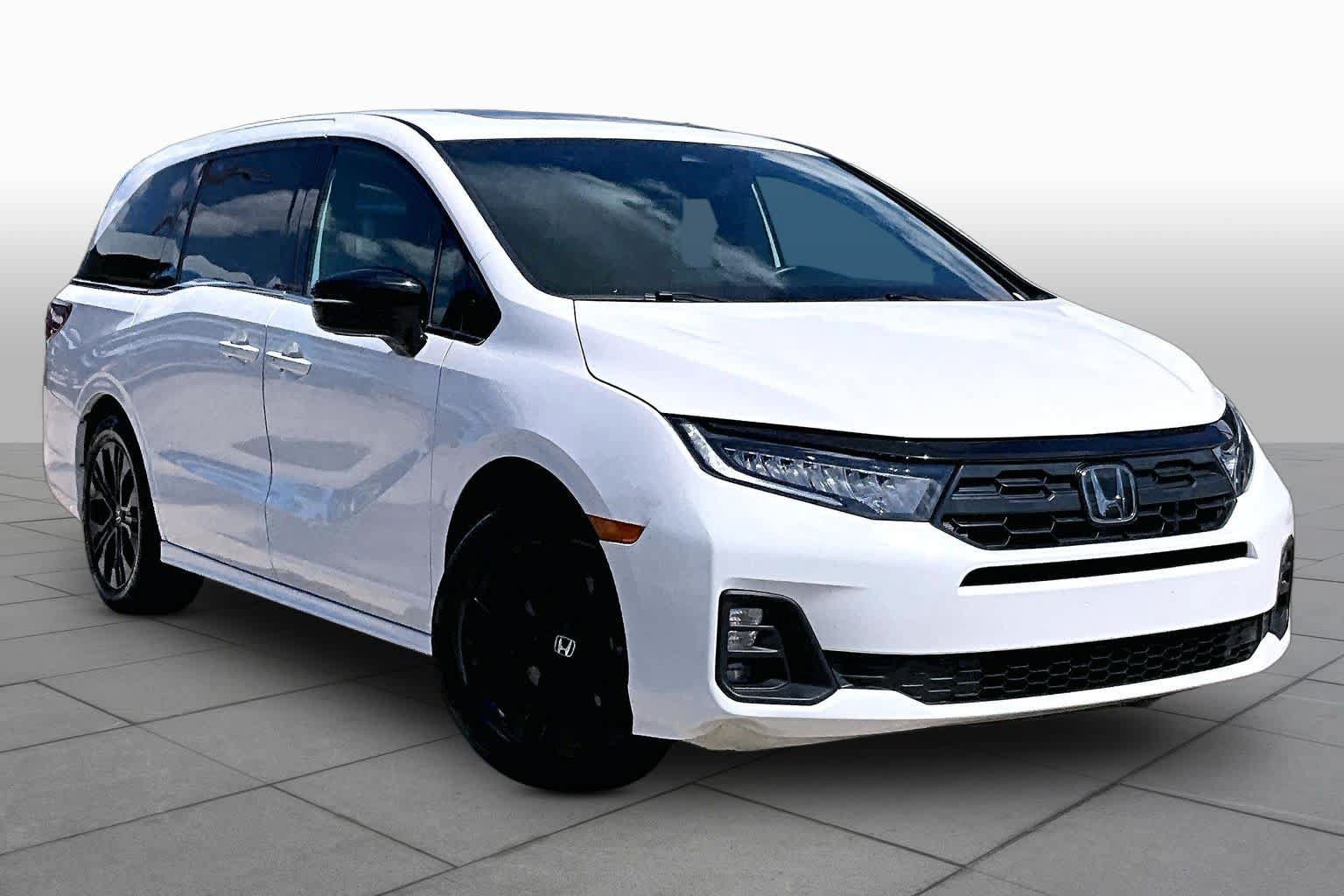 Used 2025 Honda Odyssey Sport-L image 3