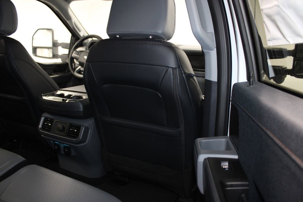 New 2025 Ford F150 Lariat w/ Equipment Group 501A Mid image 32