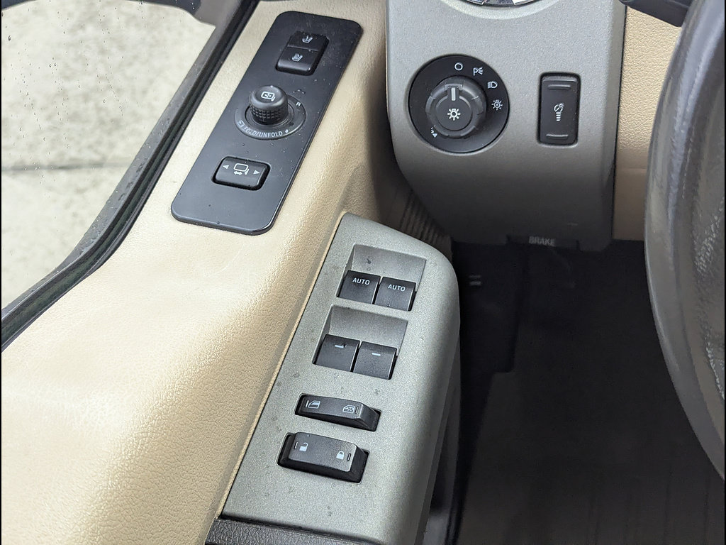 Used 2014 Ford F250 Lariat w/ Lariat Interior Package AWD/4WD image 28