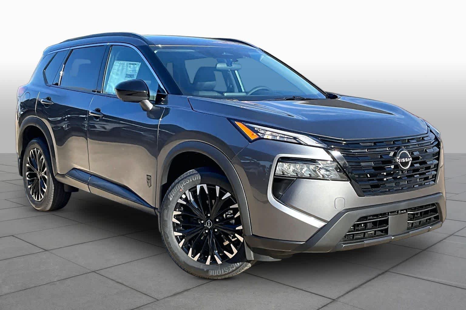 New 2027 Nissan Rogue Dark Armor FWD image 2