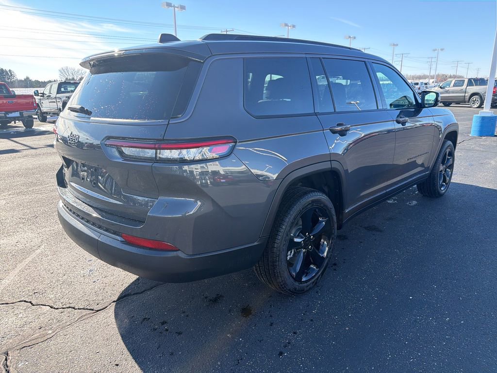 New 2026 Jeep Grand Cherokee L Limited w/ Limited Altitude Package image 5