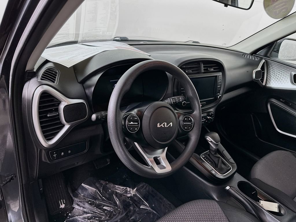 Used 2024 Kia Soul LX w/ Option Group 015 image 14