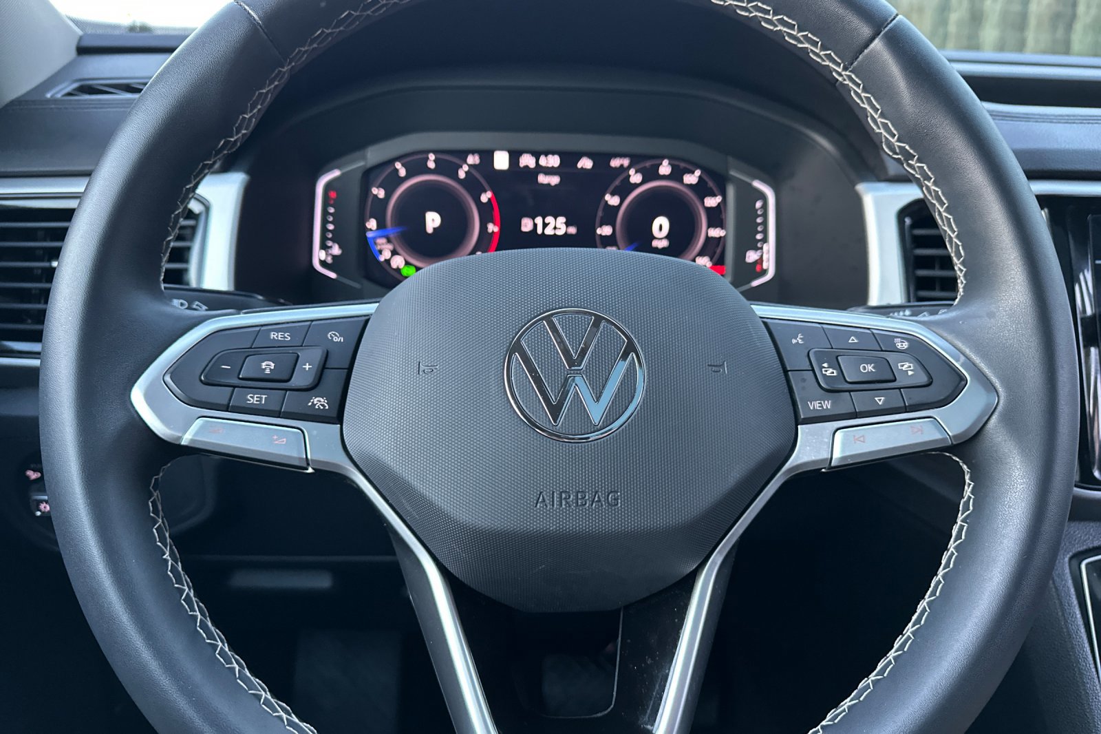 Used 2022 Volkswagen Atlas SEL image 25