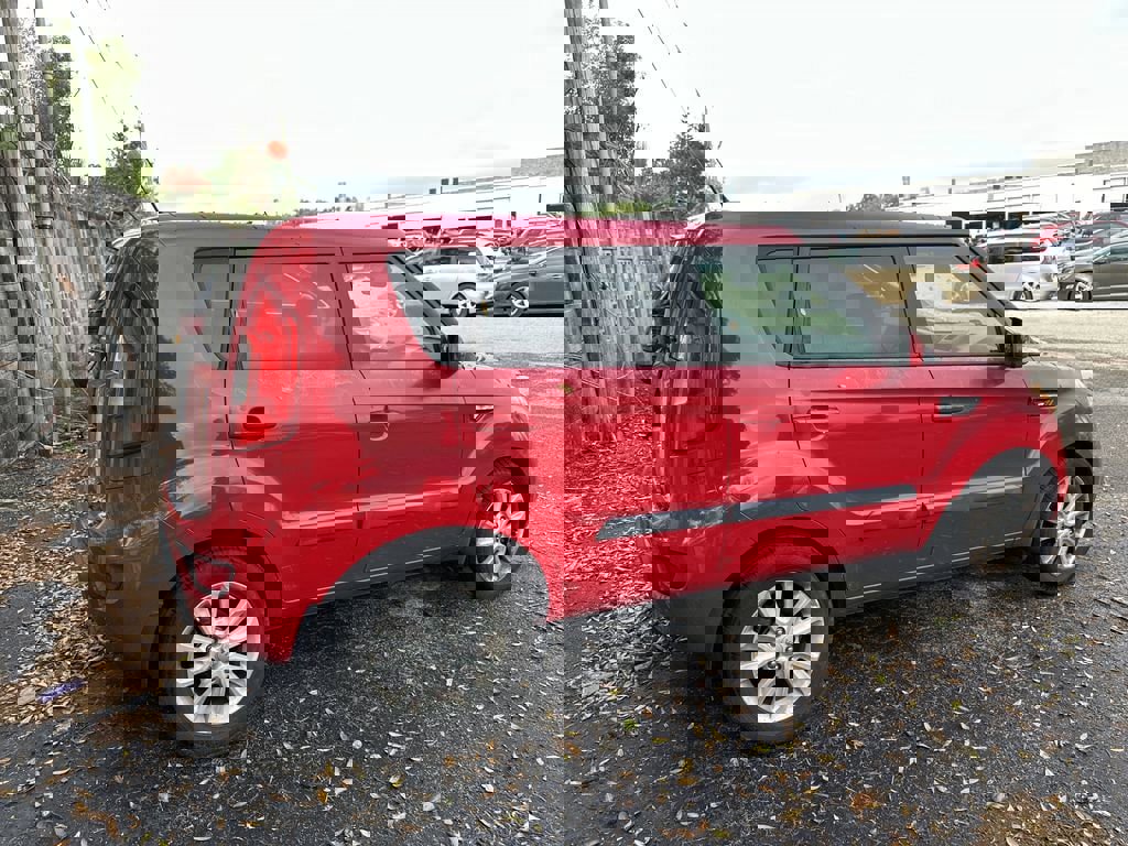 Used 2013 Kia Soul image 6