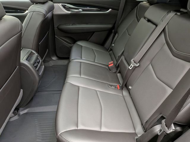 Certified 2024 Cadillac XT5 Premium Luxury w/ LPO, Floor Liner Package image 22