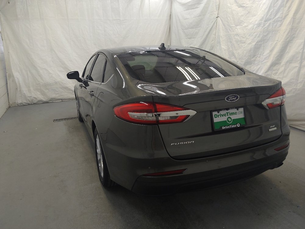 Used 2020 Ford Fusion SE image 5