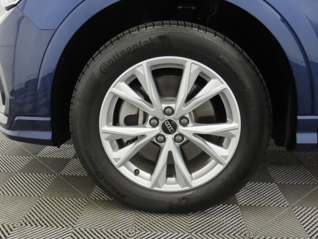 Used 2023 Audi Q3 2.0T Premium w/ Convenience Package image 28