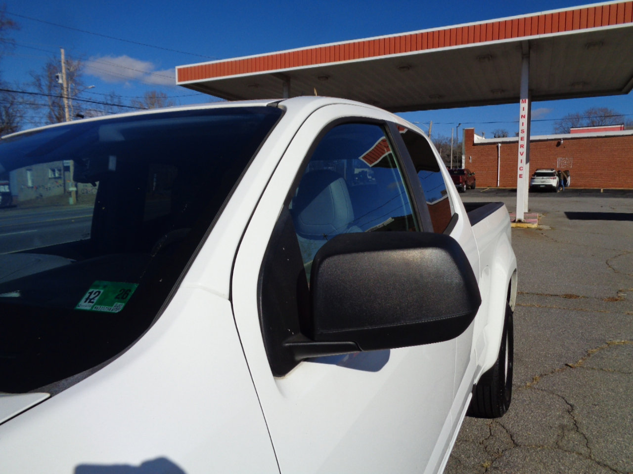 Used 2015 Chevrolet Colorado W/T RWD image 10