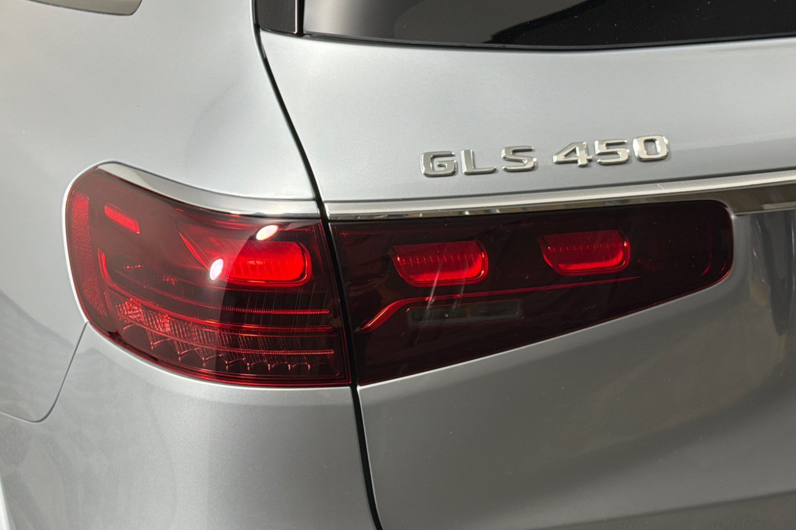 Used 2026 Mercedes-Benz GLS 450 4MATIC image 27