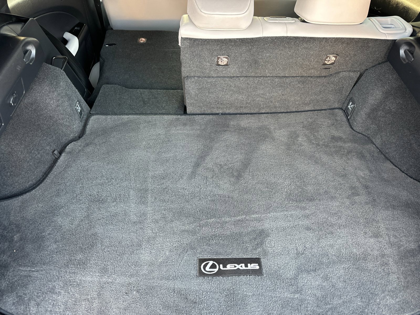 Used 2023 Lexus UX 250h FWD w/ Accessory Package (Z2) image 16