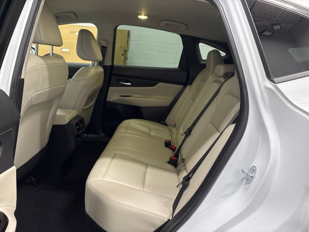 Used 2025 Nissan Murano SV AWD/4WD image 27