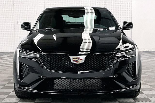 Used 2023 Cadillac CT4 V image 4