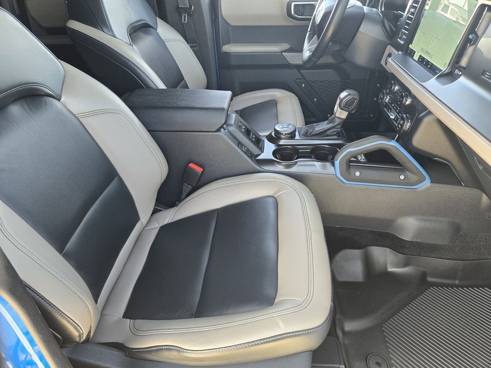 Used 2023 Ford Bronco Wildtrak image 16