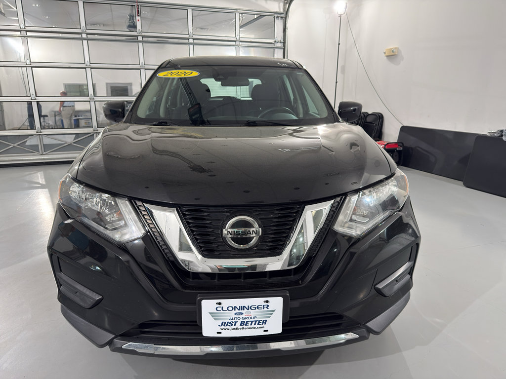 Used 2020 Nissan Rogue S image 2