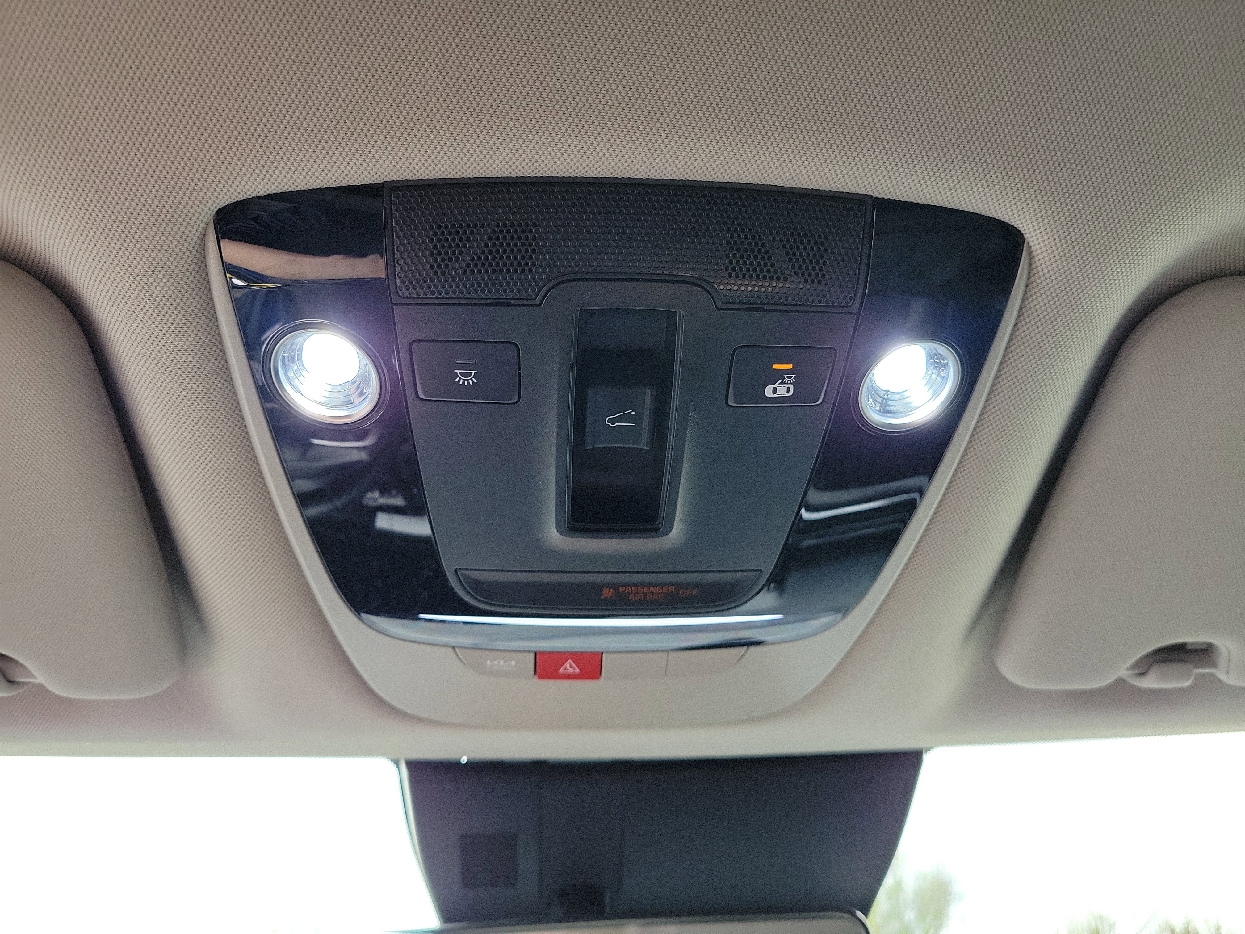 Used 2024 Kia Sportage SX image 32