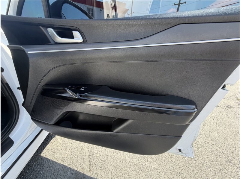 Used 2022 Kia K5 GT-Line FWD image 25