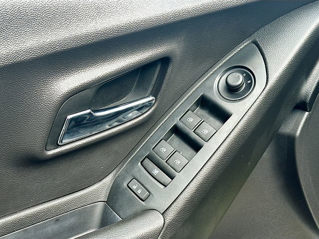Used 2016 Chevrolet Trax LTZ image 18