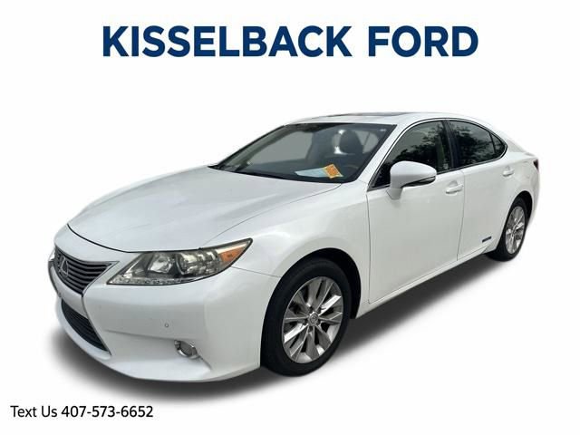 Used 2015 Lexus ES 300h w/ Premium Package w/Bamboo Trim FWD image 8