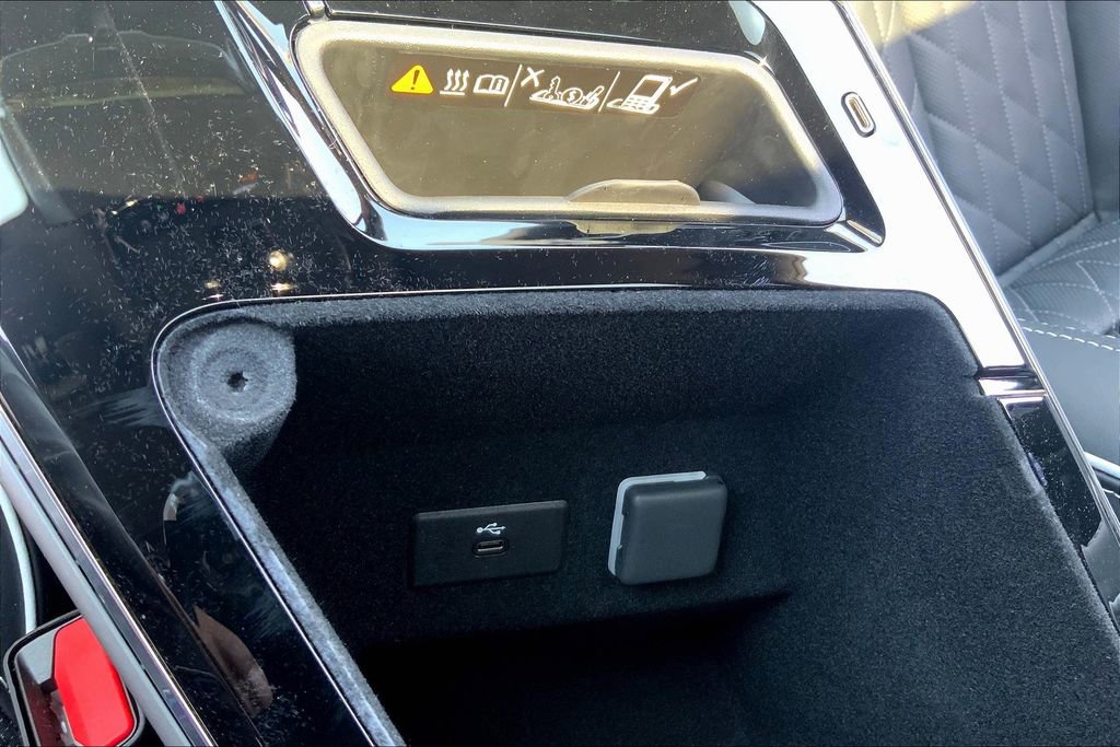 New 2026 Cadillac Lyriq V image 28