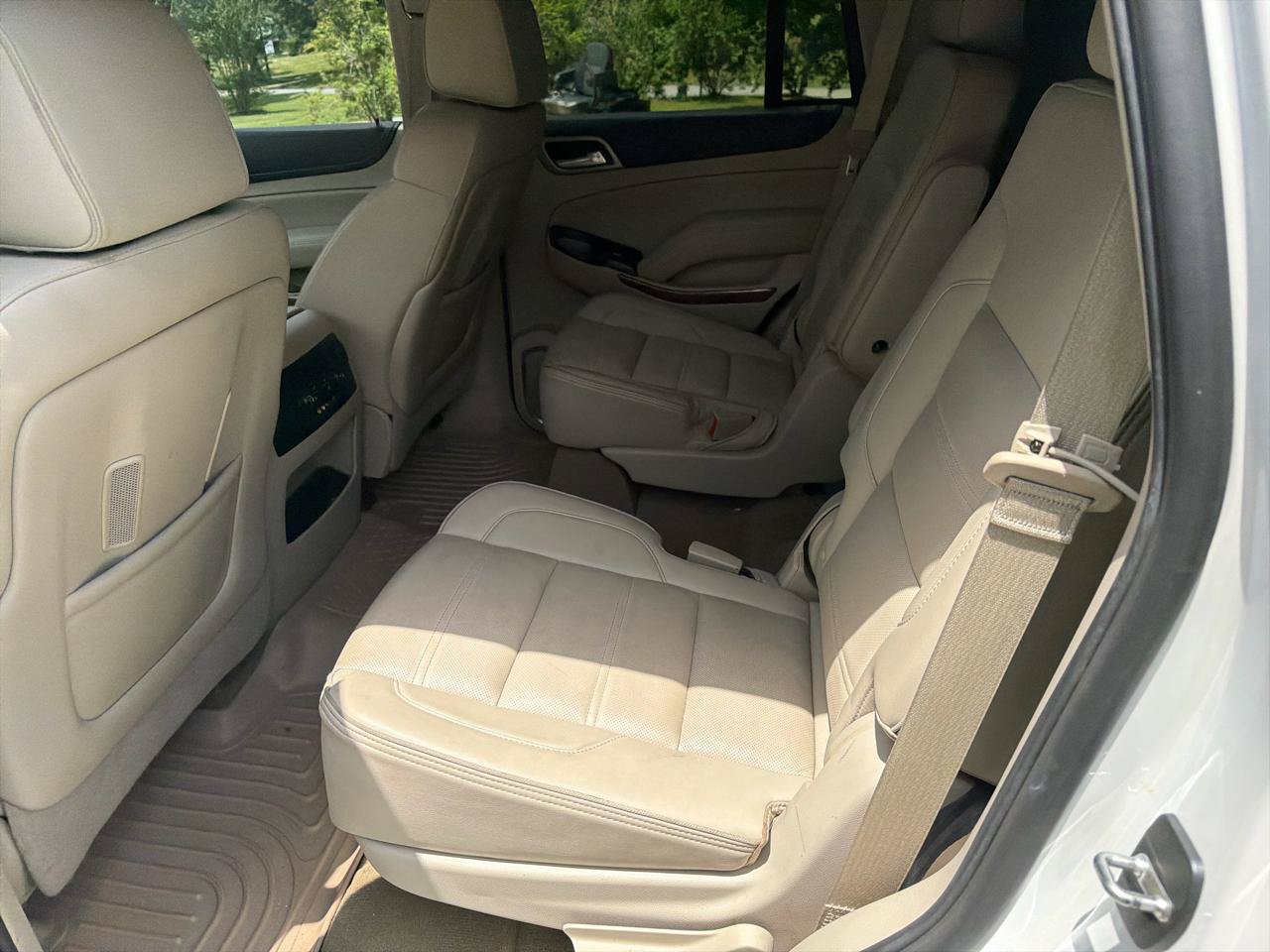 Used 2016 GMC Yukon Denali w/ Open Road Package AWD/4WD image 16