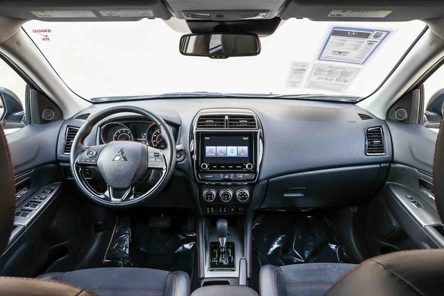 Used 2024 Mitsubishi Outlander Sport ES image 13