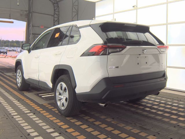 Used 2025 Toyota RAV4 LE AWD/4WD image 4