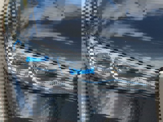 Used 2021 BMW X7 M50i w/ Cold Weather Package image 10