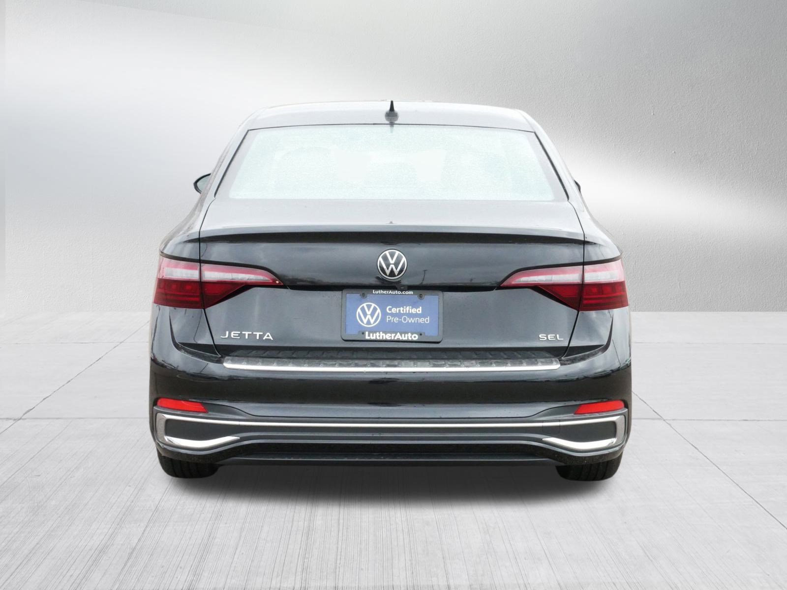 Certified 2024 Volkswagen Jetta SEL image 6
