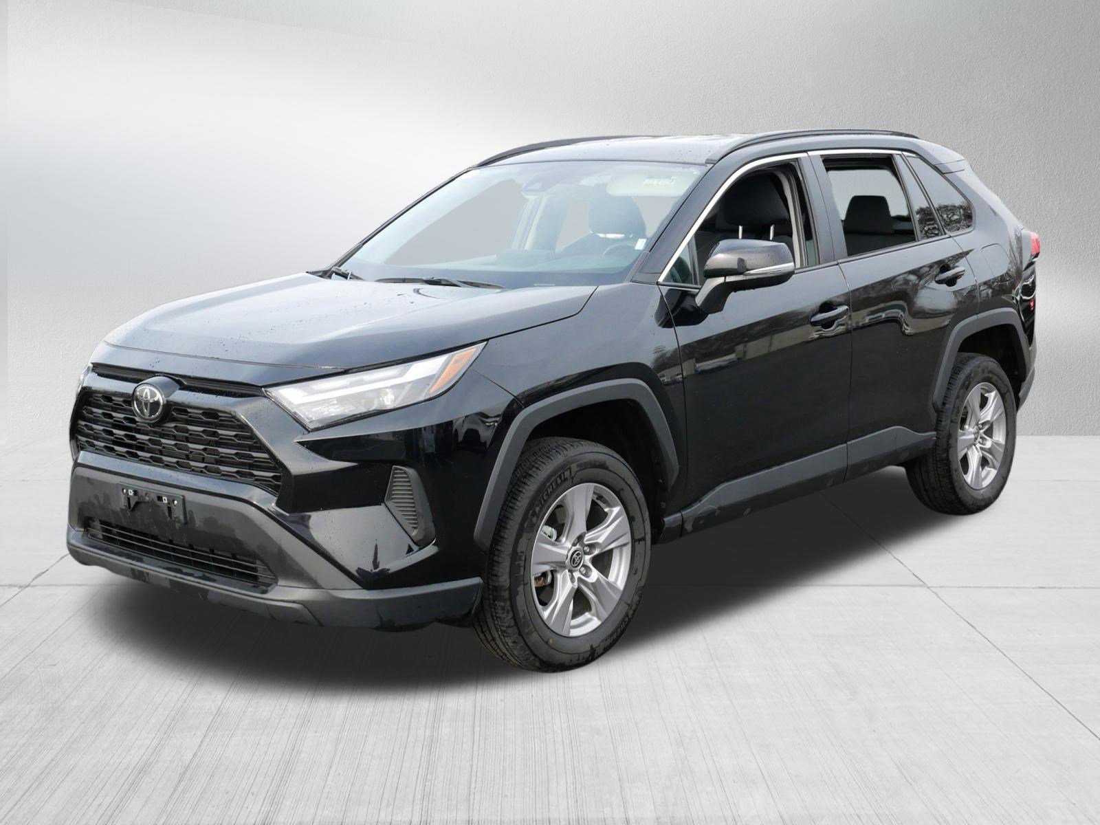 Certified 2025 Toyota RAV4 XLE FWD image 3