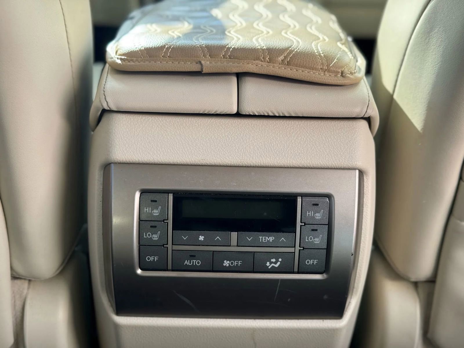 Used 2011 Lexus GX 460 image 15