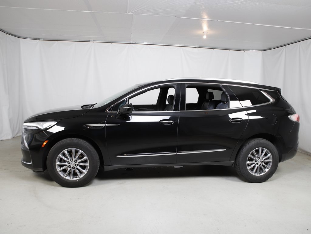 Used 2024 Buick Enclave Premium image 26