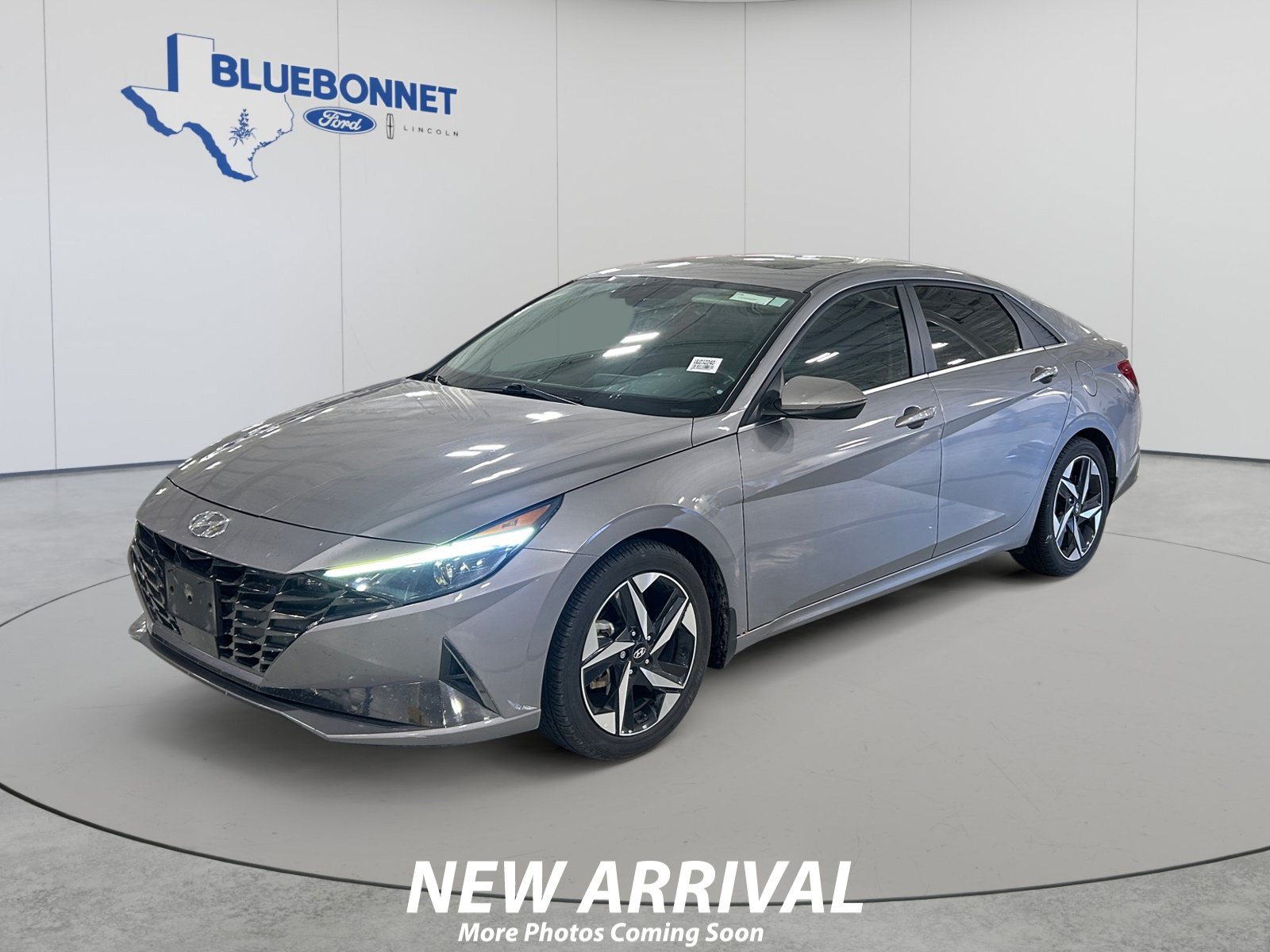 Used 2022 Hyundai Elantra SEL w/ Convenience + Premium Package