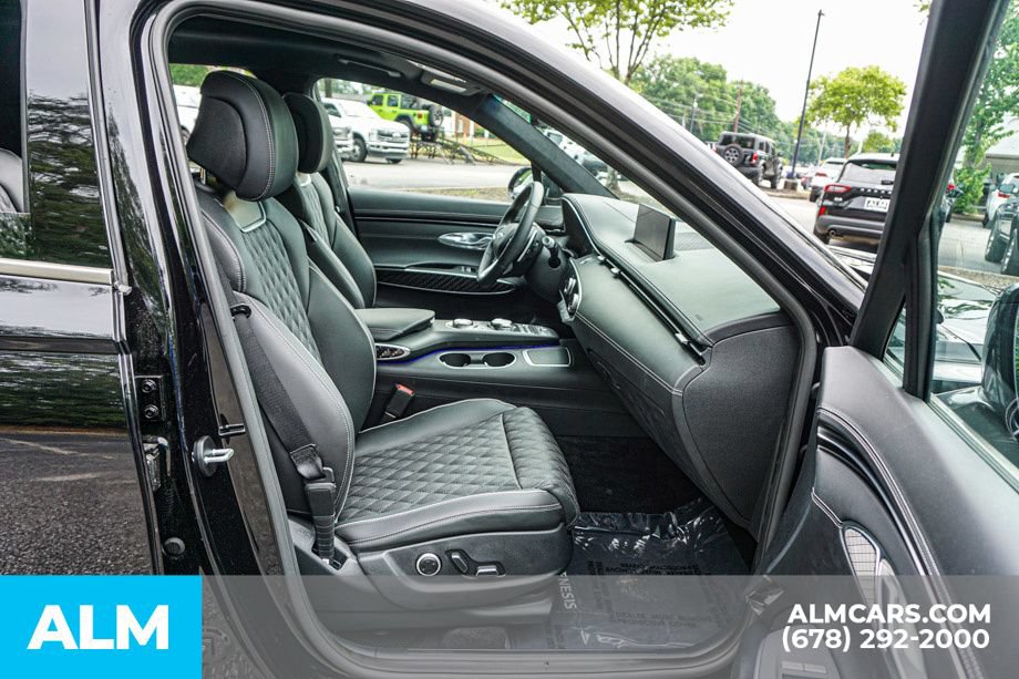 Used 2024 Genesis GV70 3.5T Sport w/ Sport Prestige Package AWD/4WD image 22