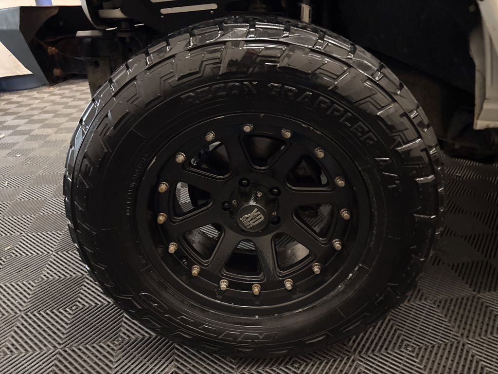 Used 2015 Jeep Wrangler Unlimited Rubicon w/ Dual Top Group image 26