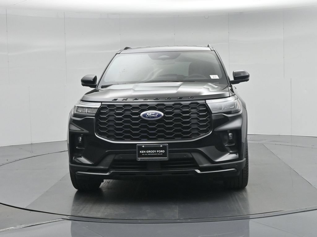 New 2026 Ford Explorer ST-Line w/ ST-Line Street Pack RWD image 25