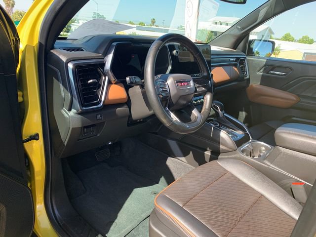 Used 2023 GMC Canyon AT4 w/ AT4 Premium Package AWD/4WD image 17