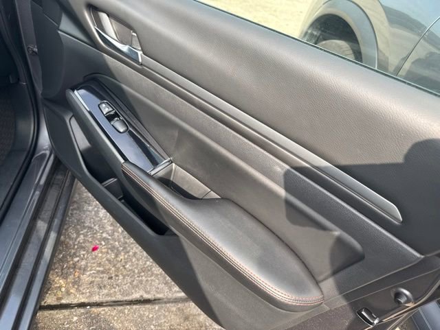 Used 2024 Nissan Altima 2.5 SR FWD image 15