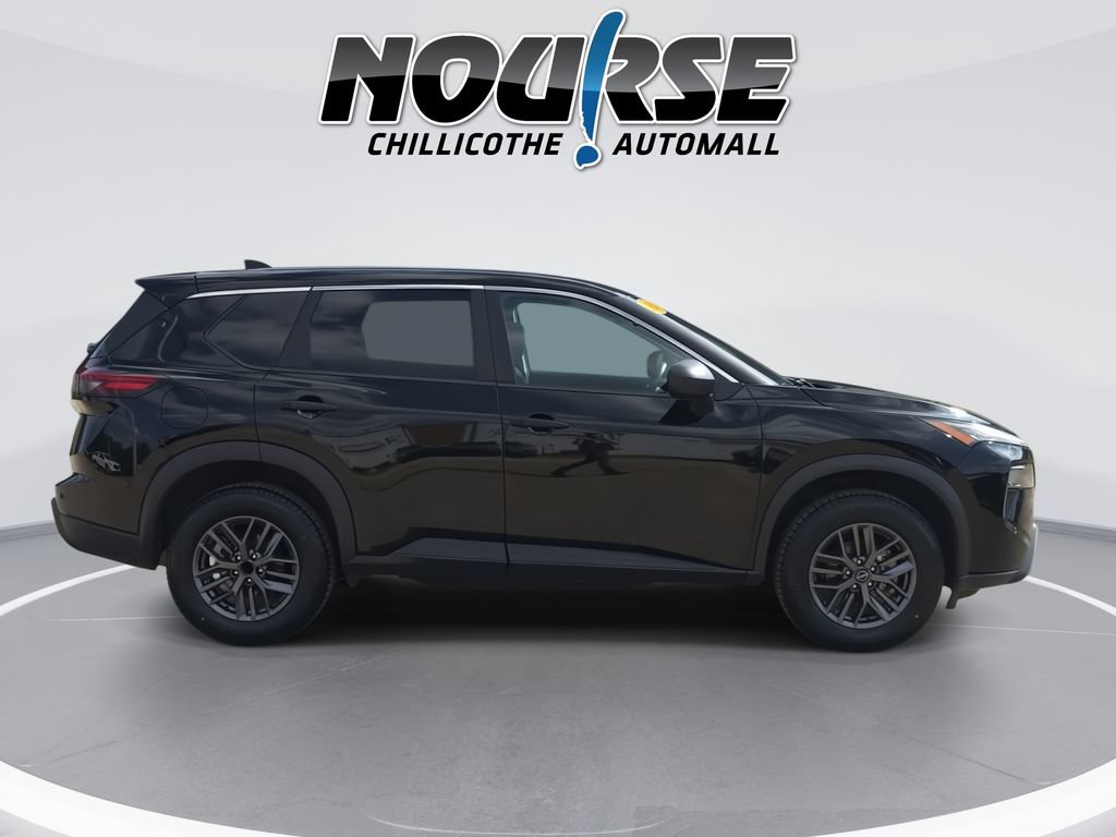 Used 2024 Nissan Rogue S FWD image 9