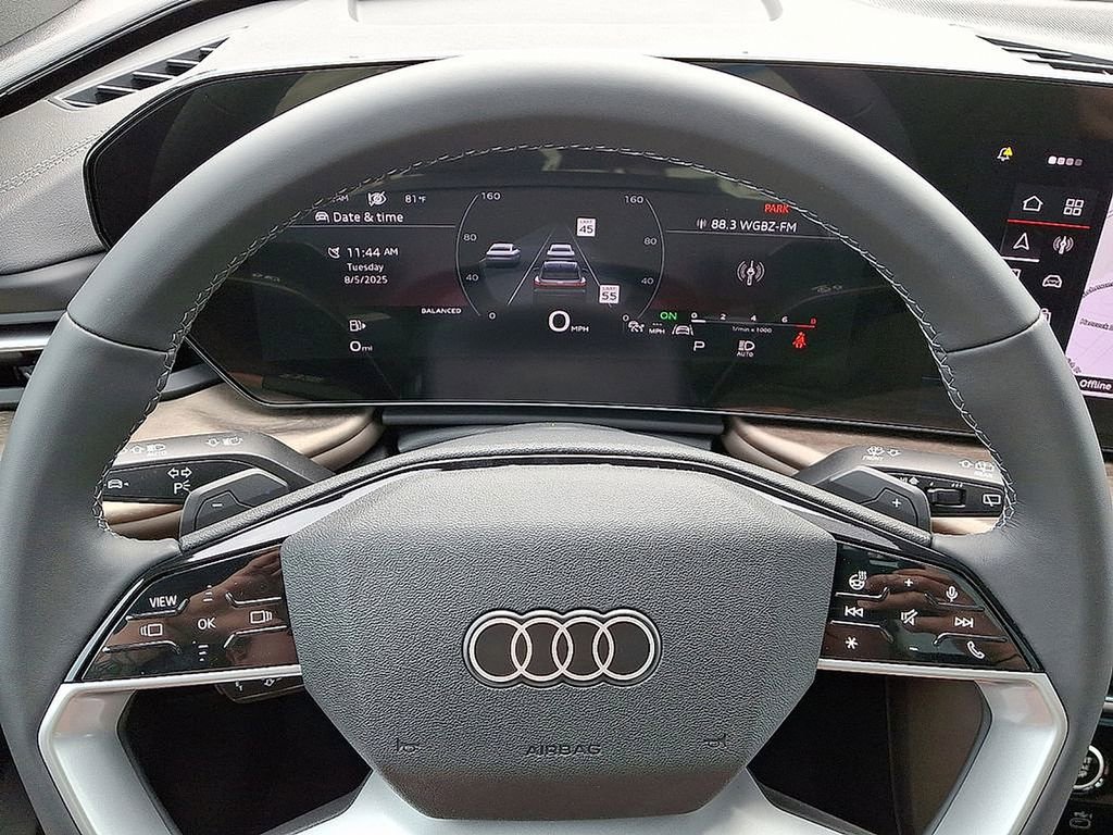 Used 2025 Audi Q5 Premium w/ Convenience Package image 9