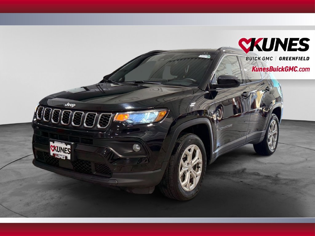 Used 2024 Jeep Compass Latitude AWD/4WD image 5