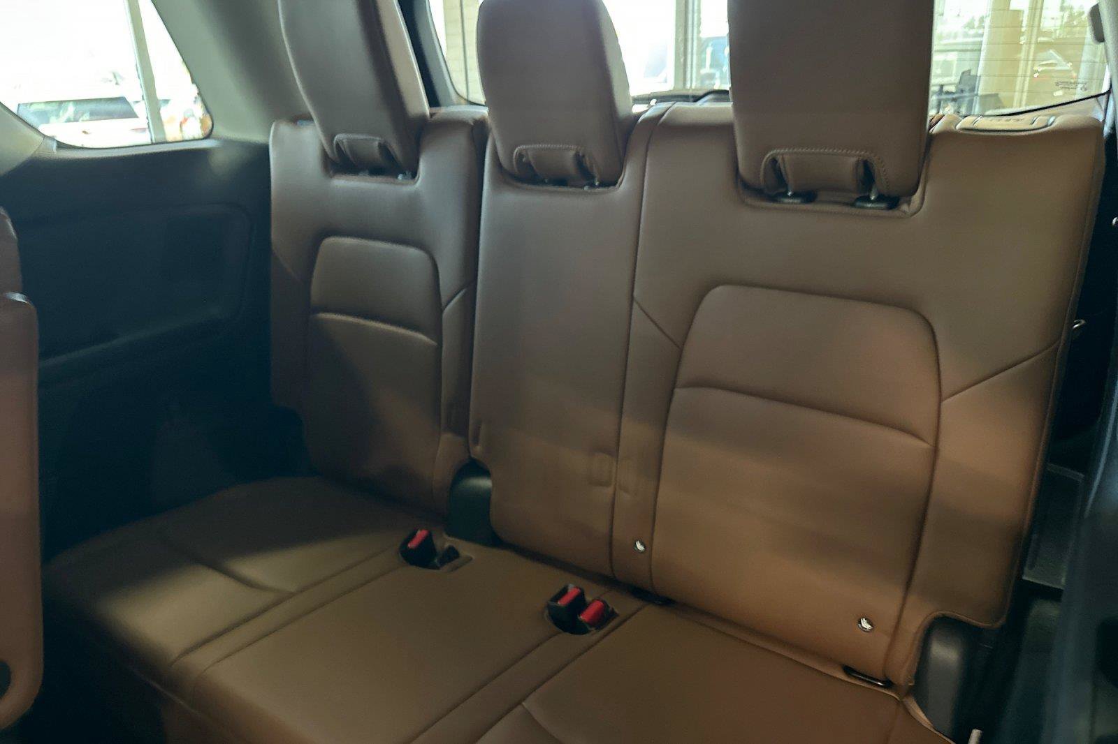 New 2026 Nissan Pathfinder Platinum AWD/4WD image 14
