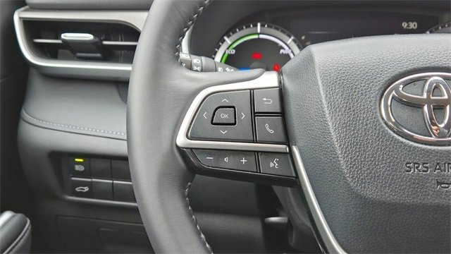 Certified 2024 Toyota Highlander XLE image 9