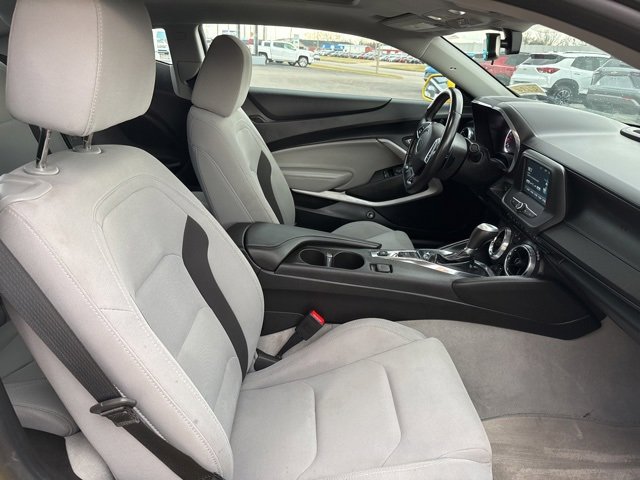 Used 2018 Chevrolet Camaro LT w/ RS Package image 14